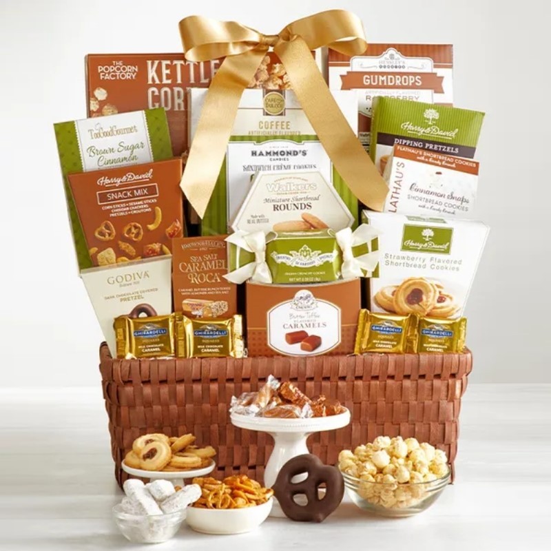 Classic Gourmet Gift Basket - BlinkSwag Gifting